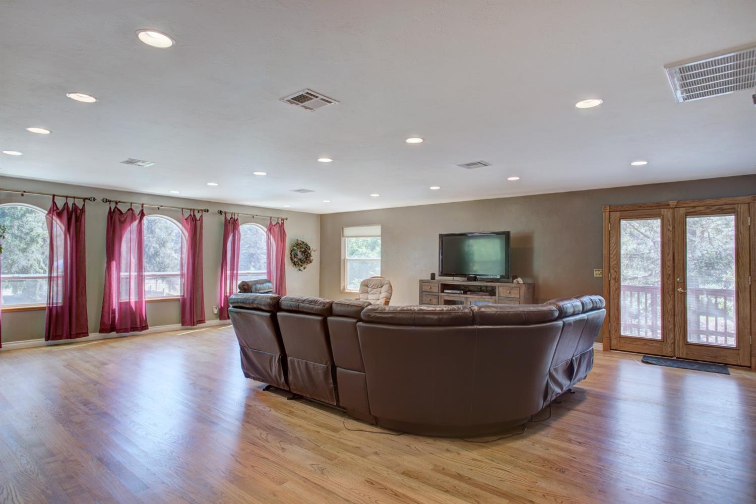 8318 North Applegate Road Grants Pass, OR 97527 - Photo 19 of 25 Additional Photo