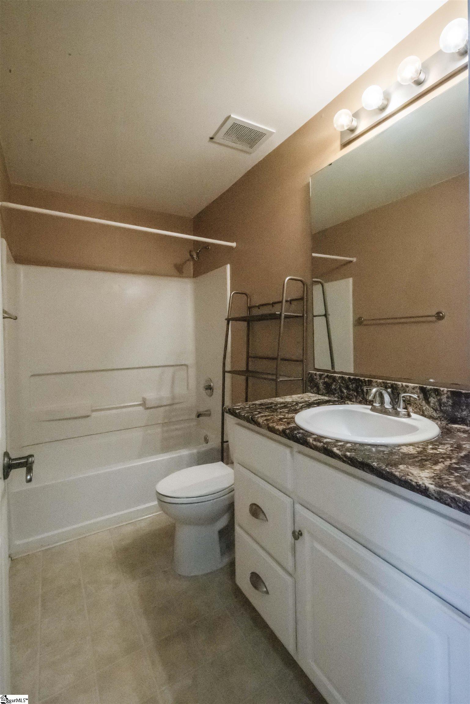 202 Lookover Drive Anderson, SC 29621 - Photo 23 of 36 Gallery Image 23