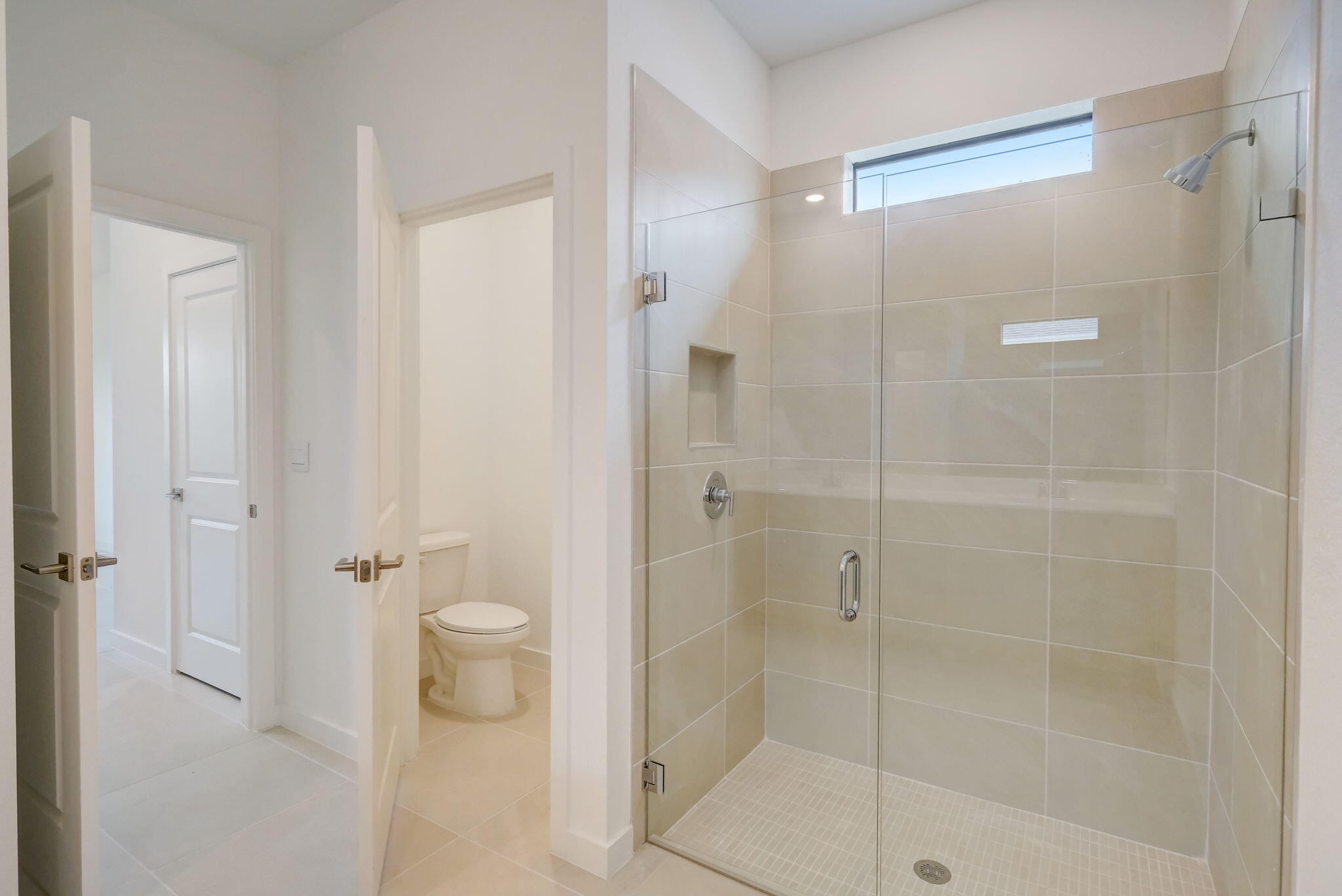 5946 Southeast Sky Blue Circle Stuart, FL 34997 - Photo 22 of 26 primary bathroom