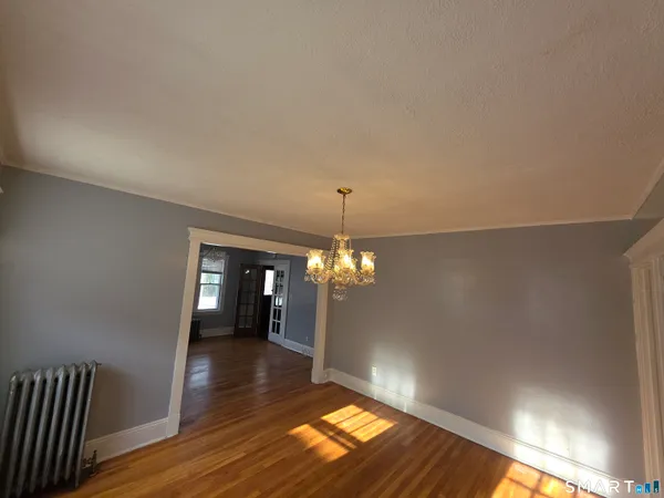 $2,000 | 218-2nd Floor 218-2nd, Hartford, CT 06114