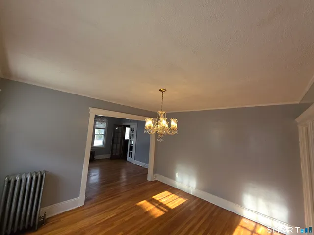 $2,000 | 218 Grandview Terrace, Hartford, CT 06114