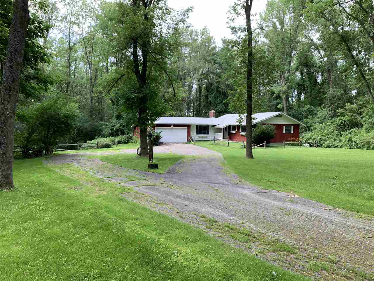 2870 Shelburne Road Shelburne, VT 05482 - Photo 3 of 14 Gallery Image 3