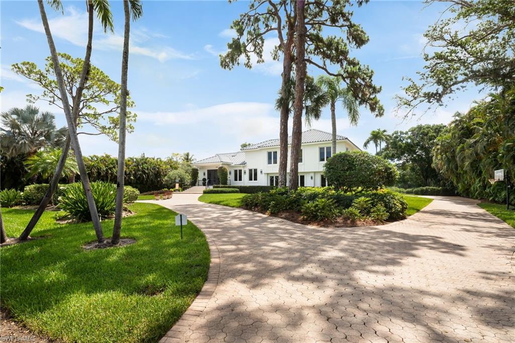 664 Hickory Road Naples, FL 34108 - Photo 3 of 40