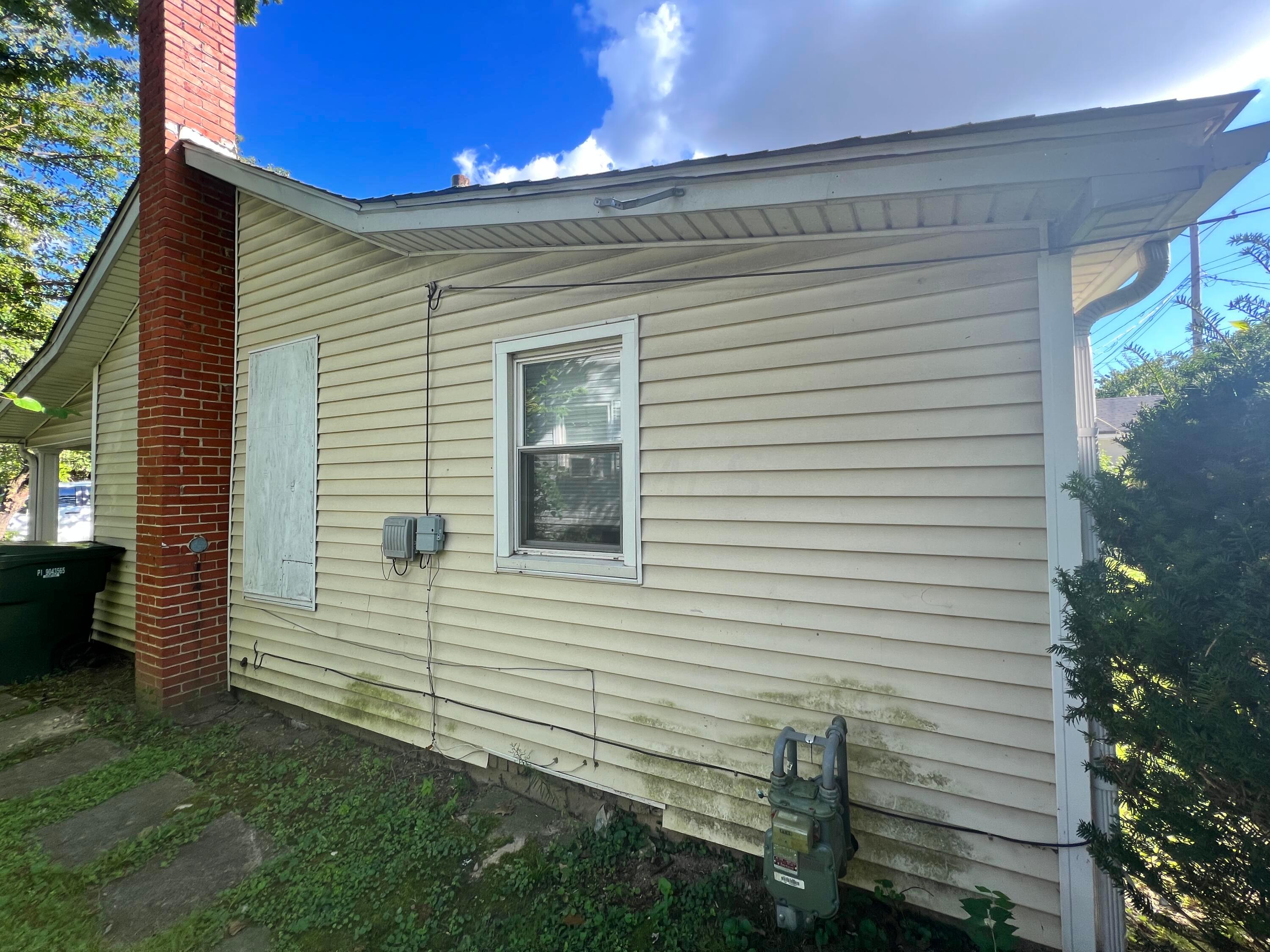 881 Barnett Road Columbus, OH 43227 - Photo 5 of 18 881 Barnett