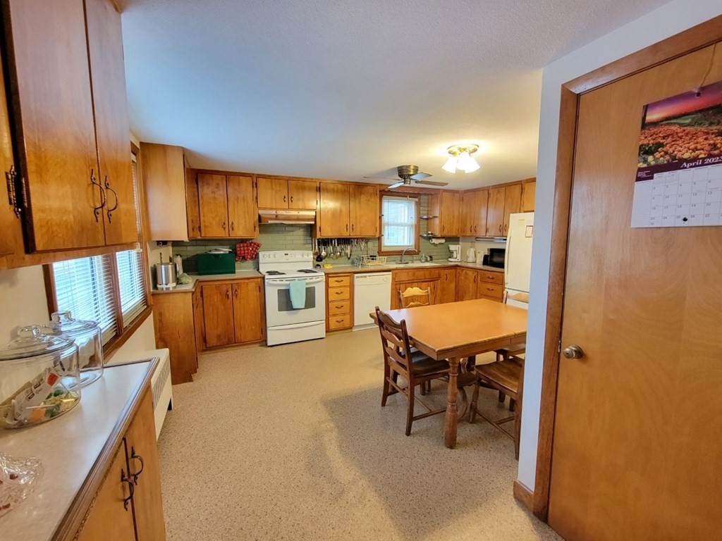 105 State Road Templeton, MA 01436 - Photo 4 of 31 Gallery Image 4