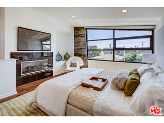 1410 Innes Place Venice, CA 90291 - Photo 15 of 23