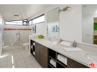 1410 Innes Place Venice, CA 90291 - Photo 18 of 23