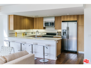 1410 Innes Place Venice, CA 90291 - Photo 10 of 23