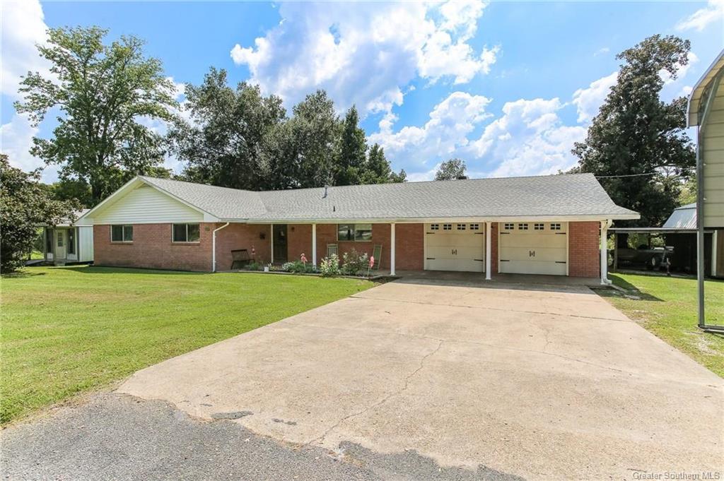 1139 Green Road Lake Charles, LA 70611 - Photo 1 of 24 Gallery Image 1