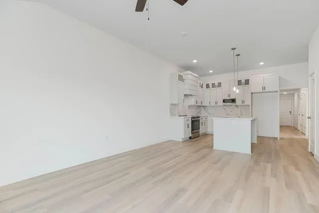 $319,000 | 3827 Northwest 93rd Street, Kansas City, MO 64154