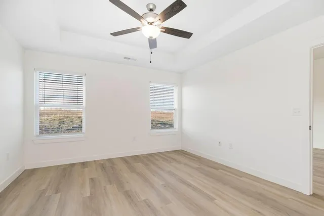 $319,000 | 3827 Northwest 93rd Street, Kansas City, MO 64154