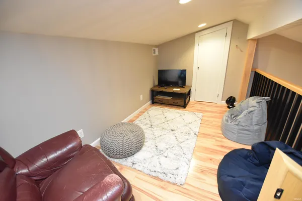 $279,900 | 9136 Greenridge Lane, Bloomington, IN 47401