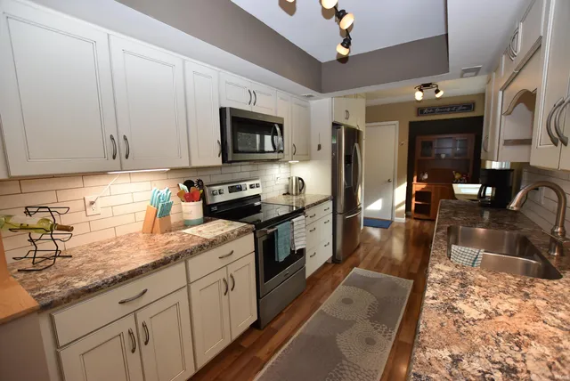 $279,900 | 9136 Greenridge Lane, Bloomington, IN 47401