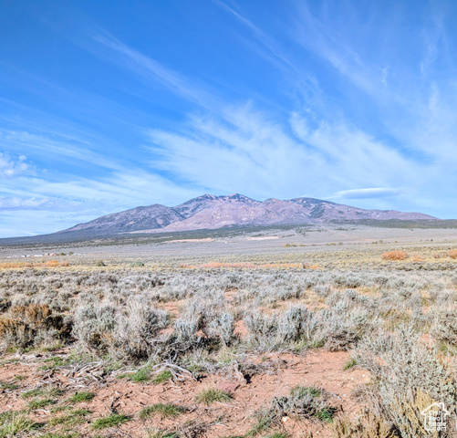 288 Markle Road La Sal, UT 84530 - Photo 1 of 5 View of mountain backdrop