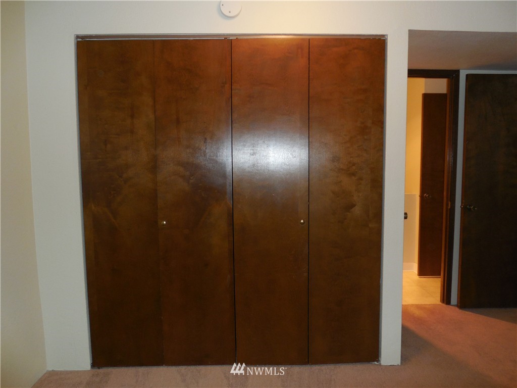 707 Sheridan Road, Unit A&B Bremerton, WA 98310 - Photo 9 of 12 a view of cupboard