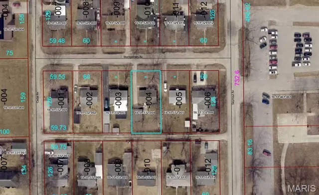 $148,000 | 804 Montgomery Avenue, Hillsboro, IL 62049