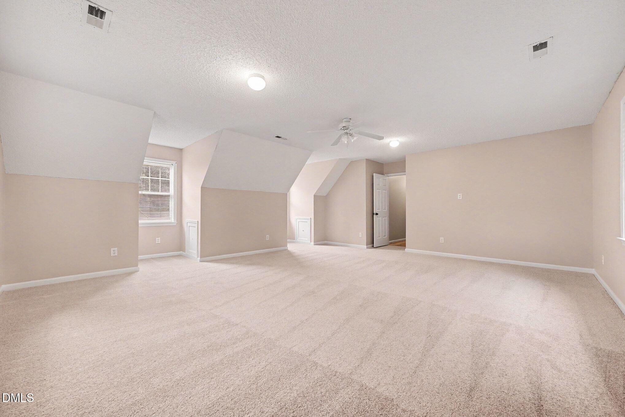 8405 Ridgebury Road Raleigh, NC 27603 - Photo 25 of 38 021_file_7323