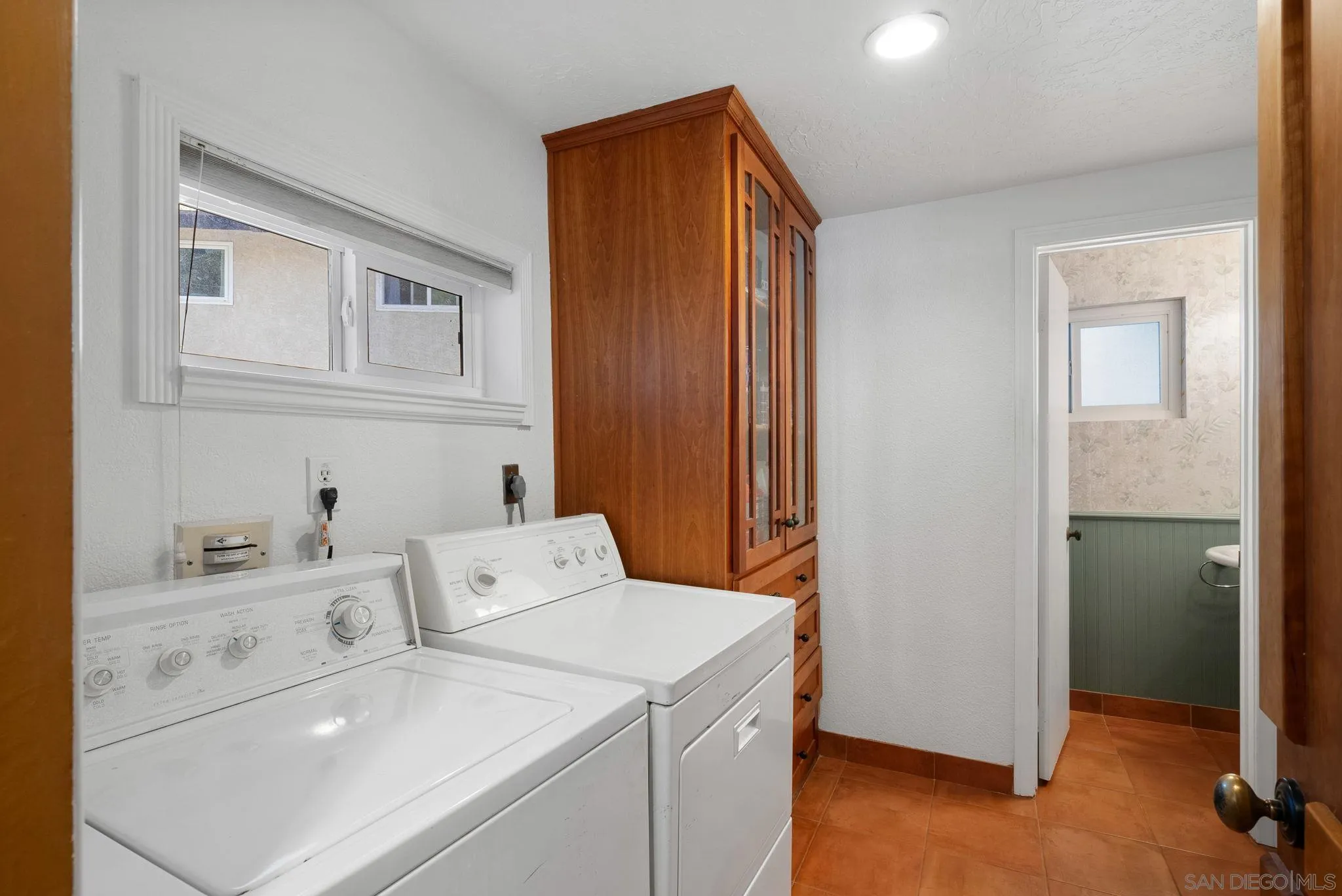 3404 Oak Cliff Drive, Unit 9 Fallbrook, CA 92028 - Photo 17 of 24 a utility room with dryer and washer