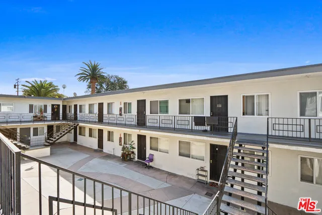 $1,595 | 115 North Oak Street, Unit 29, Inglewood, CA 90301