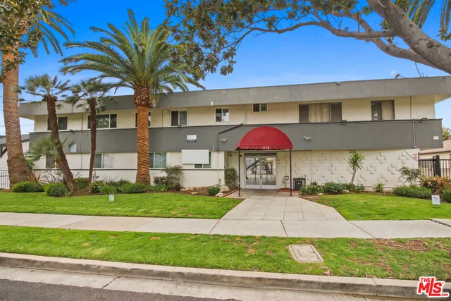 $1,595 | 115 North Oak Street, Unit 29, Inglewood, CA 90301