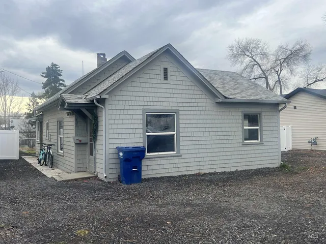 $219,900 | 417 5th Avenue West, Jerome, ID 83338