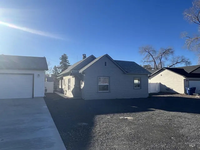 $219,900 | 417 5th Avenue West, Jerome, ID 83338