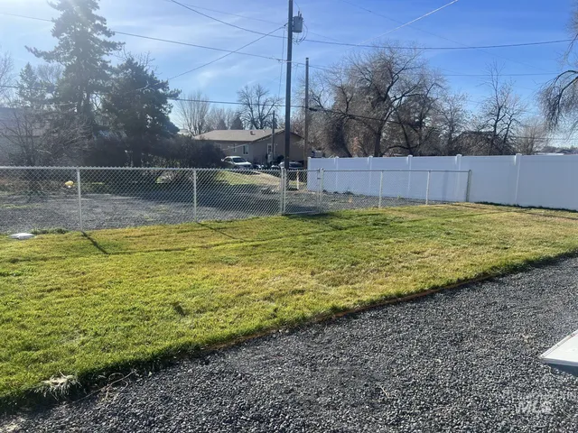 $219,900 | 417 5th Avenue West, Jerome, ID 83338