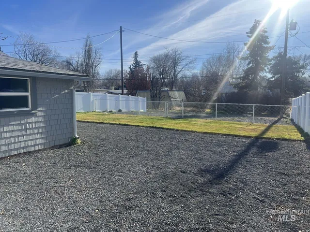 $219,900 | 417 5th Avenue West, Jerome, ID 83338