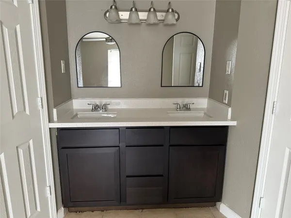 $79,000 | 9090 South Braeswood Boulevard, Unit 48, Houston, TX 77074