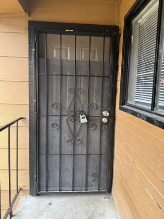 $79,000 | 9090 South Braeswood Boulevard, Unit 48, Houston, TX 77074