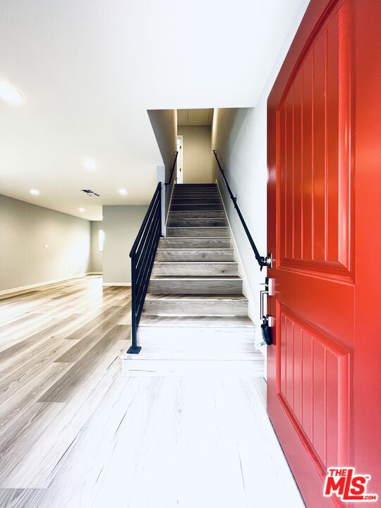 1116 San Rafael Avenue, Unit 1 Glendale, CA 91202 - Photo 3 of 33 a view of entryway