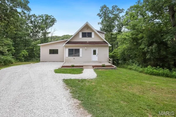 $285,000 | 1205 East Stude, Bland, MO 65014