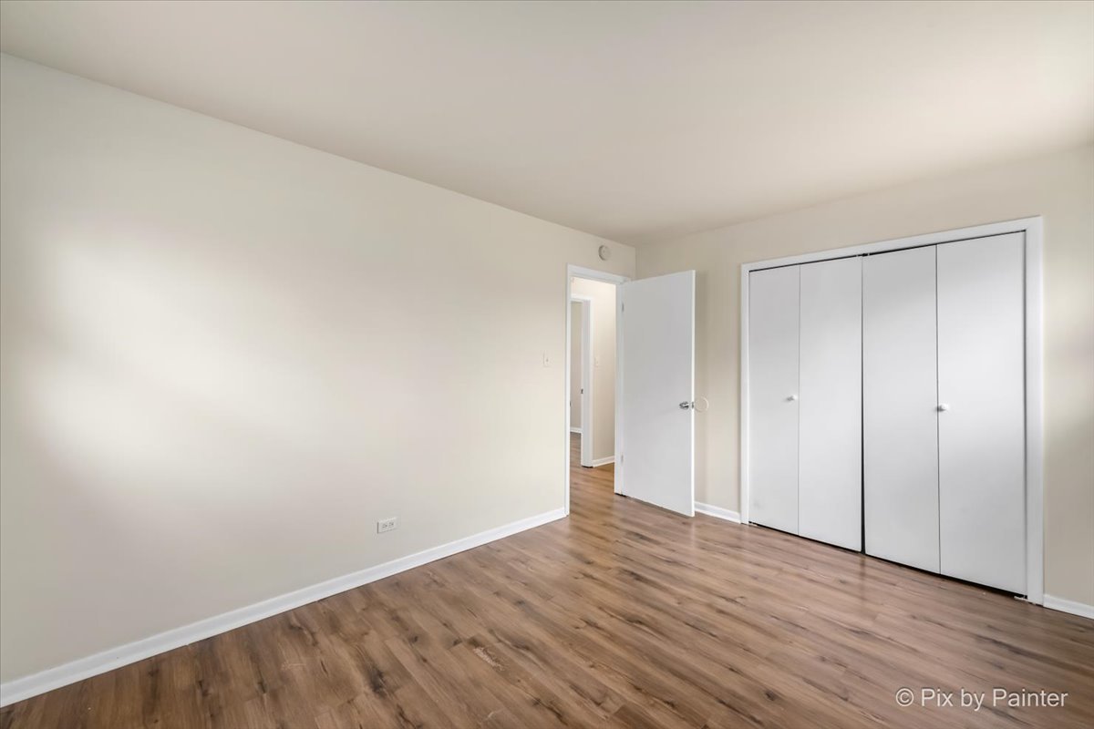 18951 Chestnut Avenue Country Club Hills, IL 60478 - Photo 17 of 23 a view of an empty room