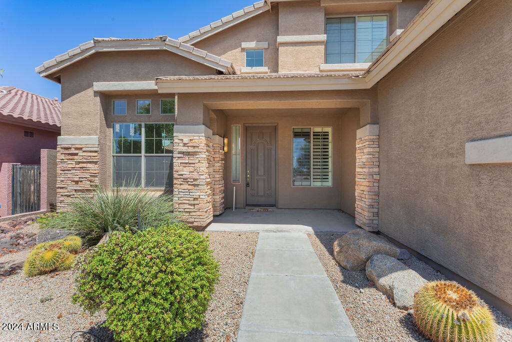 3234 West Rapalo Road Phoenix, AZ 85086 - Photo 4 of 49