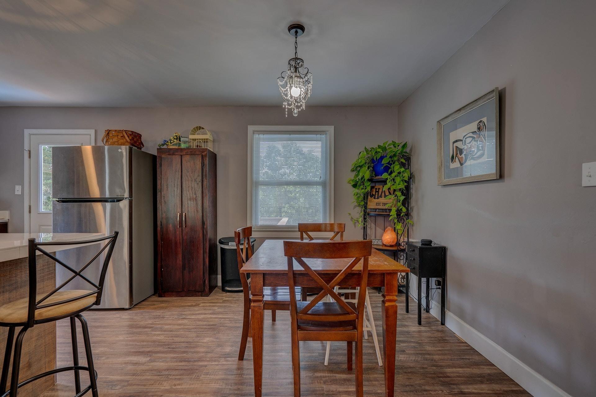 2829 Tillett Road Southwest Roanoke, VA 24015 - Photo 13 of 31 013-314600-DSC03559_60_61_7791249
