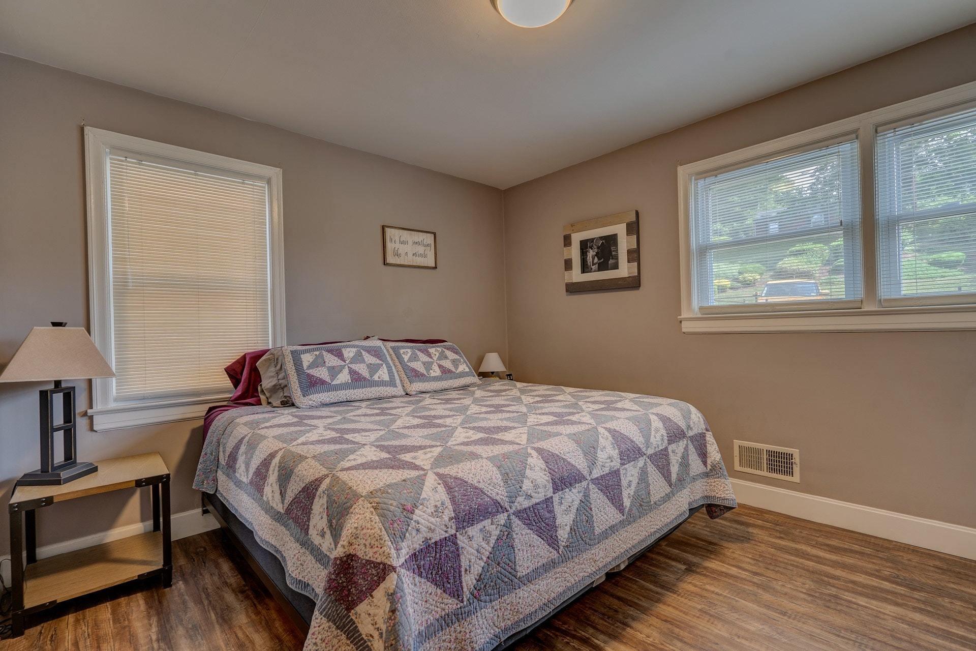 2829 Tillett Road Southwest Roanoke, VA 24015 - Photo 18 of 31 018-314600-DSC03577_8_9_7791256