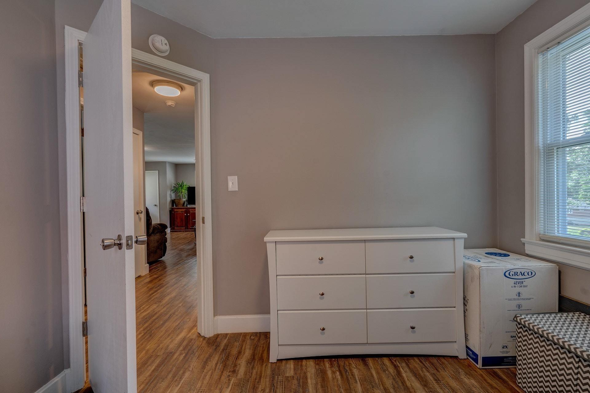 2829 Tillett Road Southwest Roanoke, VA 24015 - Photo 20 of 31 020-314600-DSC03583_4_5_7791258
