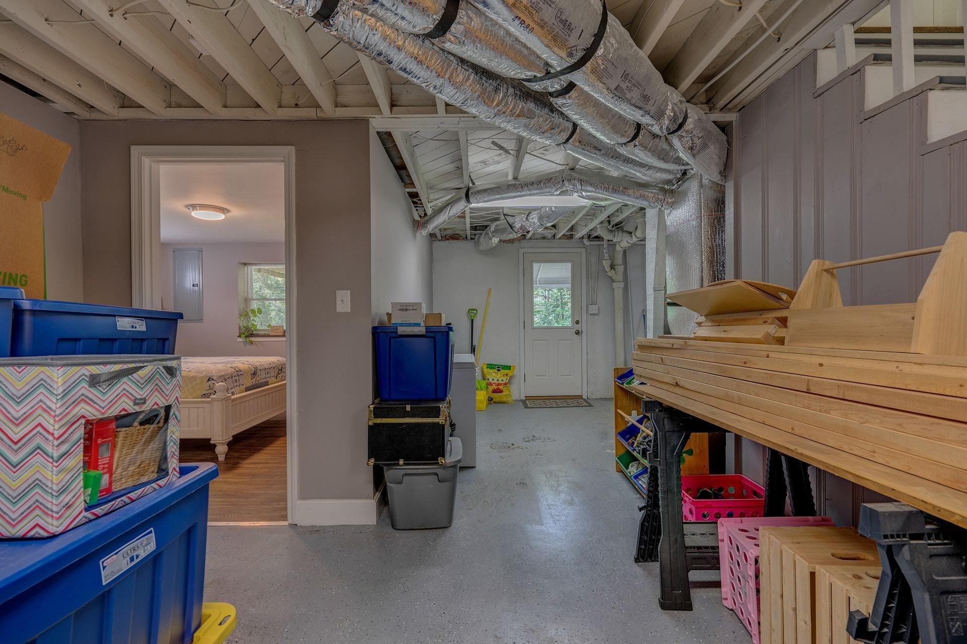 2829 Tillett Road Southwest Roanoke, VA 24015 - Photo 21 of 31 021-314600-DSC03586_7_8_7791259