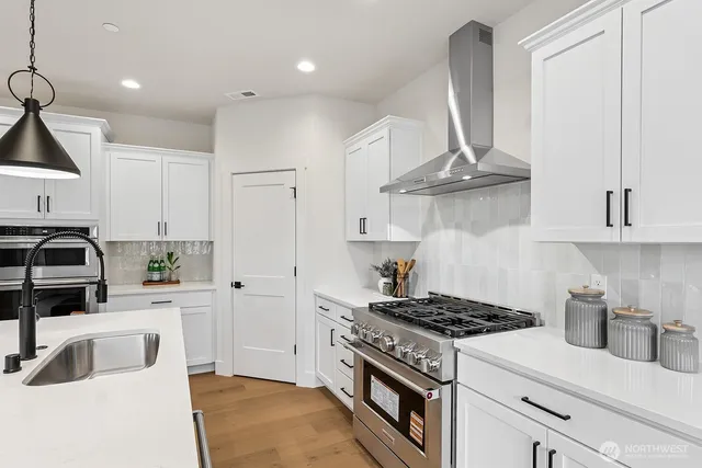 $1,644,990 | 8401 Northeast 156th (lot 1) Place, Kenmore, WA 98028