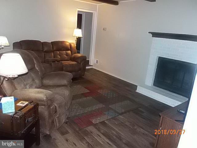8434 Maryland Road Pasadena, MD 21122 - Photo 18 of 19 Living Room