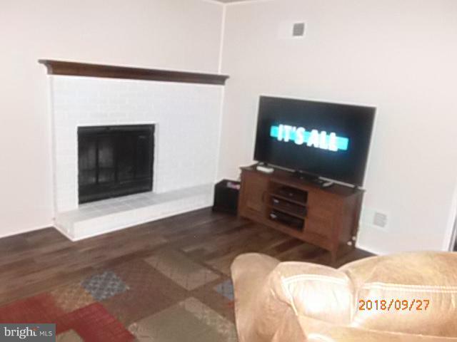 8434 Maryland Road Pasadena, MD 21122 - Photo 19 of 19 Living Room view