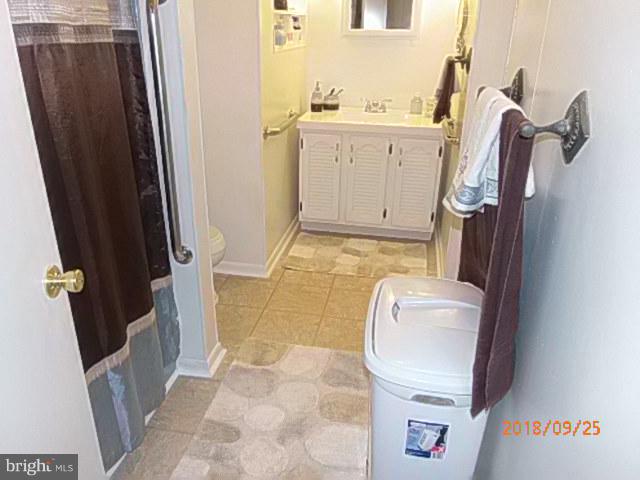 8434 Maryland Road Pasadena, MD 21122 - Photo 10 of 19 Bath