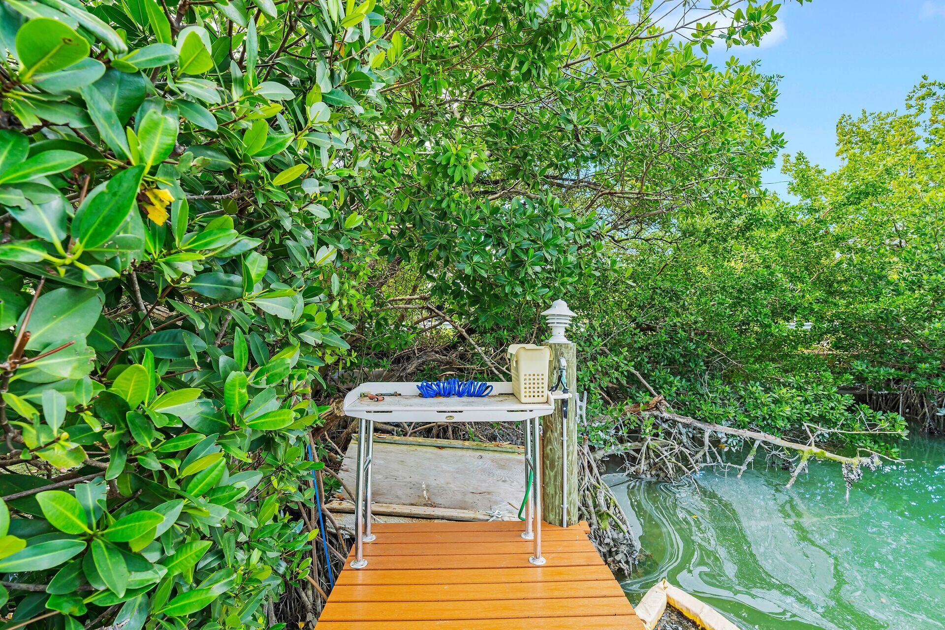 341 Sombrero Beach Road Marathon, FL 33050 - Photo 18 of 44 virtual-tour-359137-56