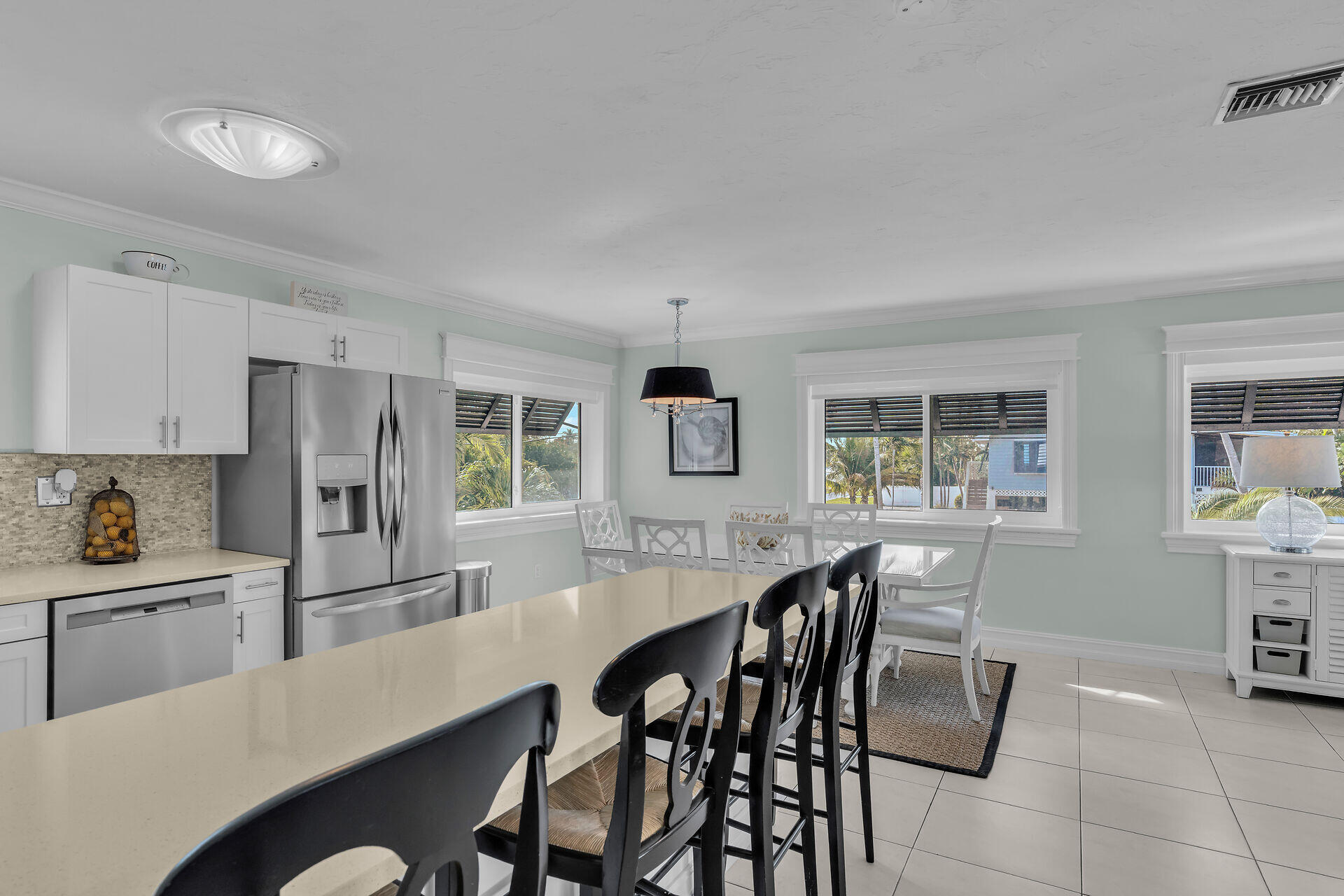 341 Sombrero Beach Road Marathon, FL 33050 - Photo 29 of 44 a dining room with furniture and window
