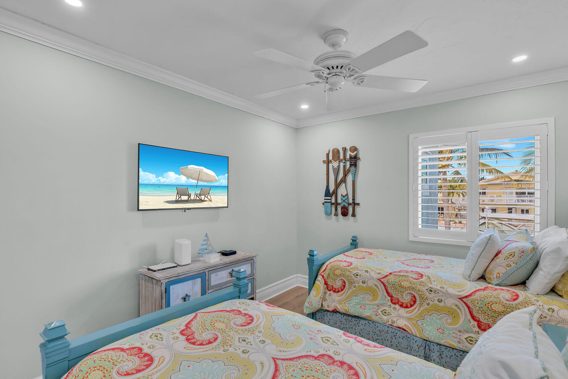 341 Sombrero Beach Road Marathon, FL 33050 - Photo 41 of 44 a bedroom with bed and a window