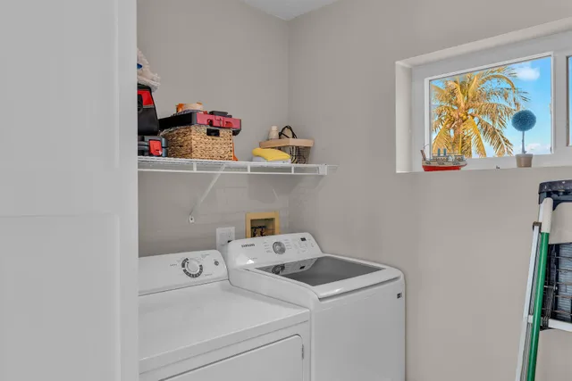 $1,899,999 | 341 Sombrero Beach Road, Marathon, FL 33050