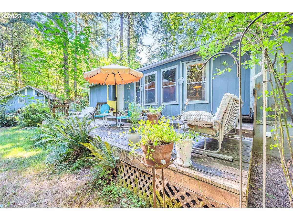 28396 Chapman Road Scappoose, OR 97056 - Photo 1 of 38 Gallery Image 1