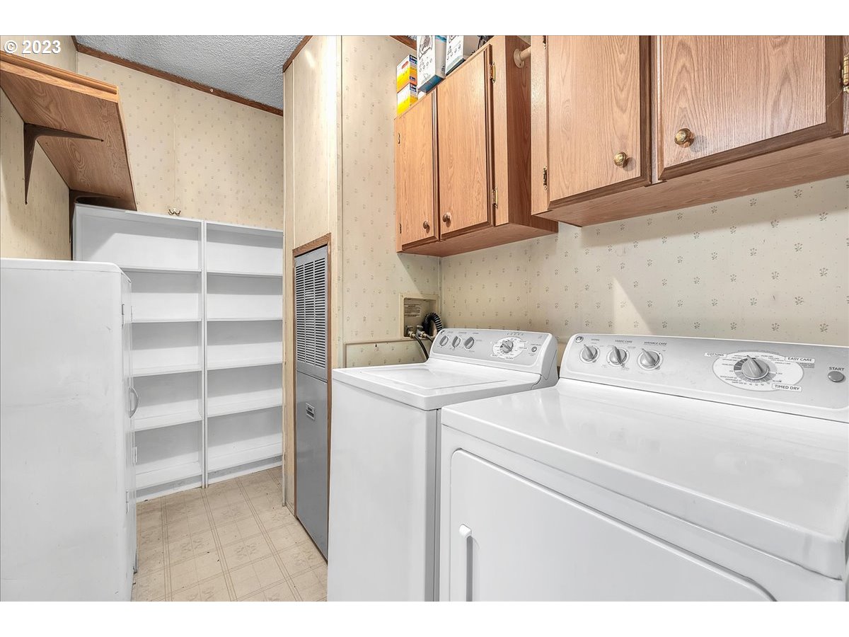 28396 Chapman Road Scappoose, OR 97056 - Photo 13 of 38 Gallery Image 13
