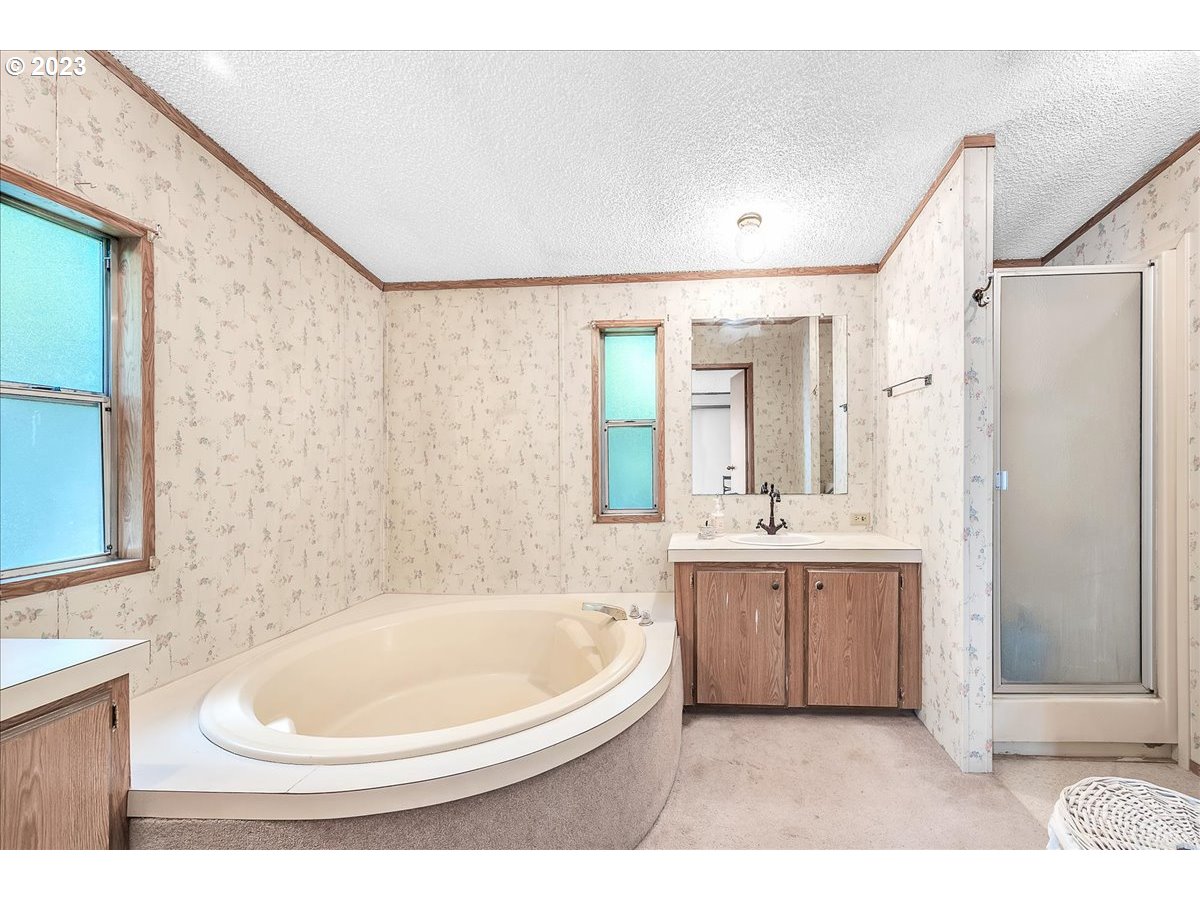 28396 Chapman Road Scappoose, OR 97056 - Photo 16 of 38 Gallery Image 16