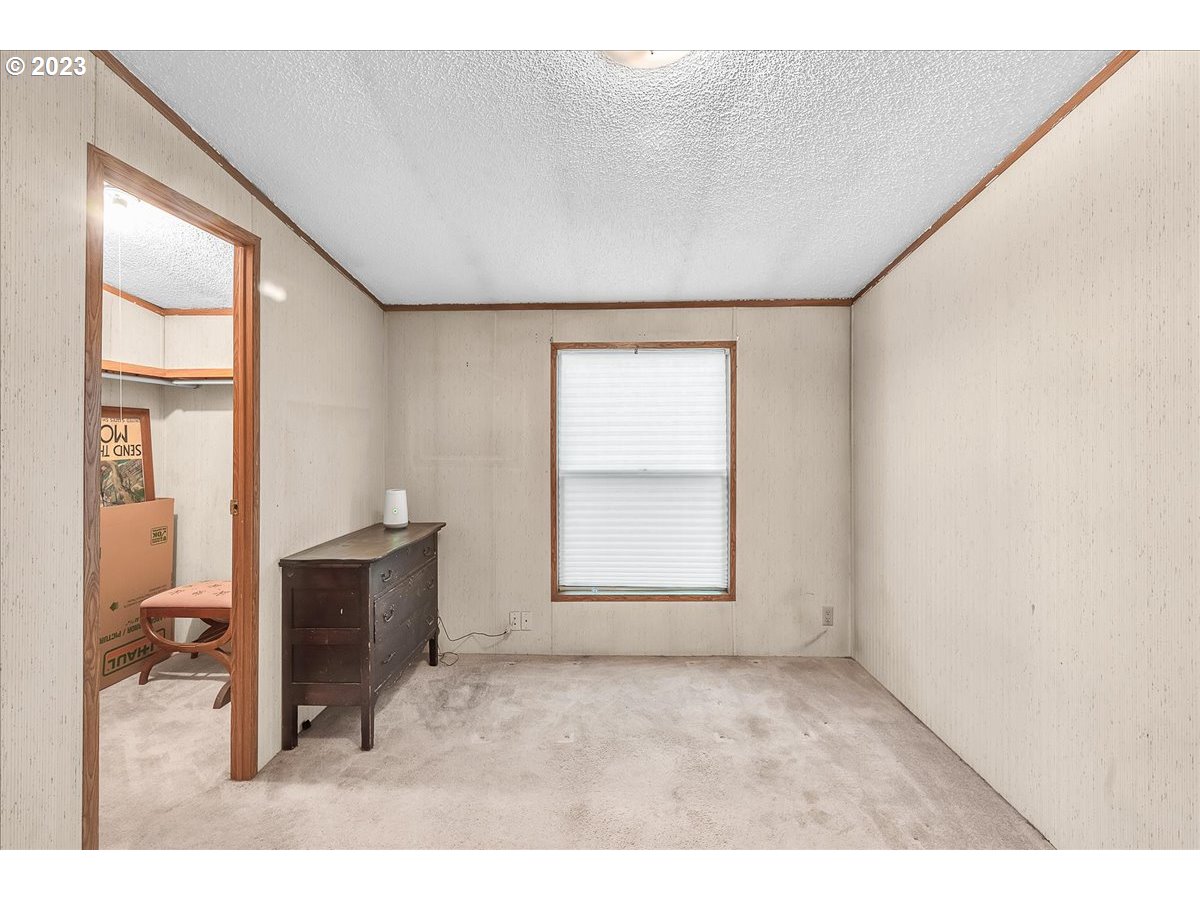 28396 Chapman Road Scappoose, OR 97056 - Photo 18 of 38 Gallery Image 18